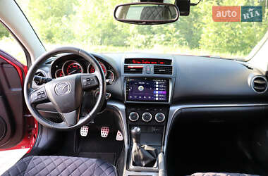Седан Mazda 6 2011 в 