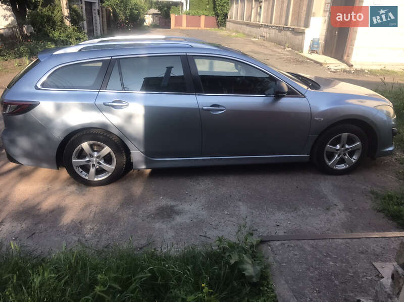 Универсал Mazda 6 2010 в Киеве