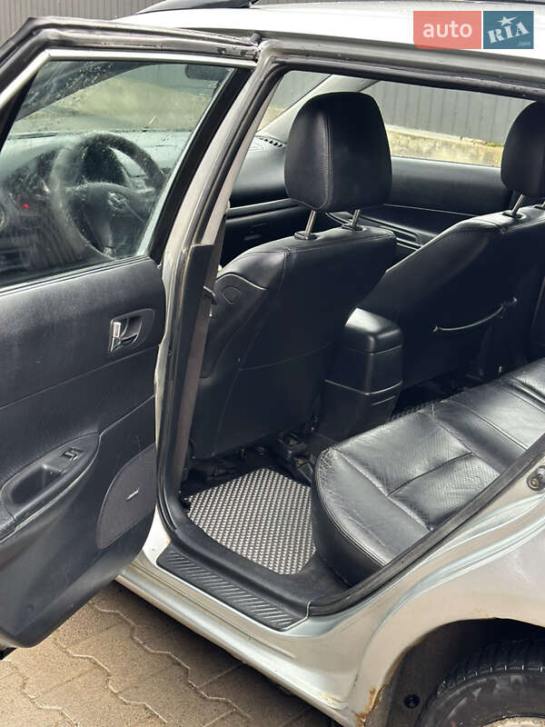 Универсал Mazda 6 2004 в Черновцах