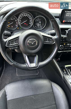 Седан Mazda 6 2016 в 