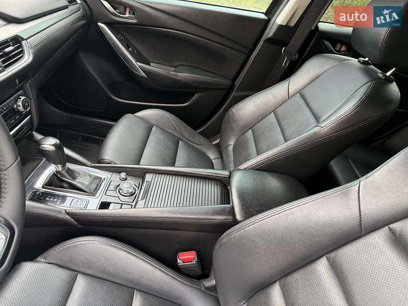 Седан Mazda 6 2017 в Киеве
