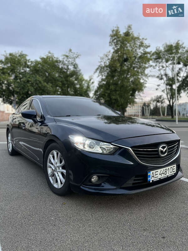 Седан Mazda 6 2015 в 