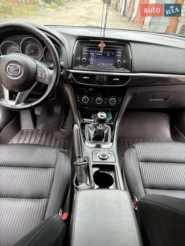 Седан Mazda 6 2014 в Запорожье