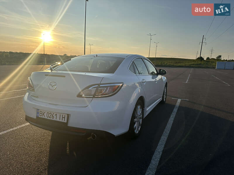 Лифтбек Mazda 6 2010 в Ровно