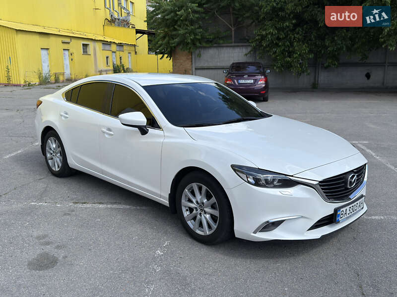 Седан Mazda 6 2015 в Кропивницком