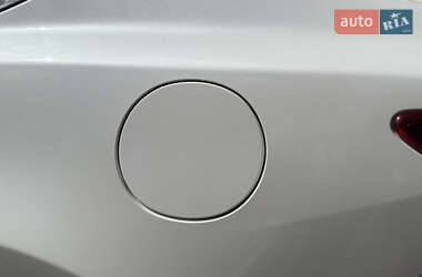 Седан Mazda 6 2015 в 