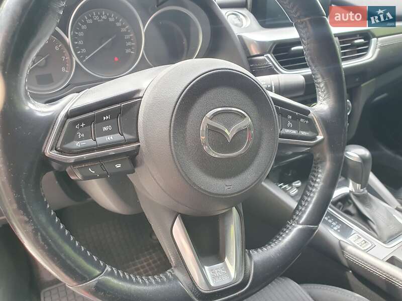 Седан Mazda 6 2016 в Киеве