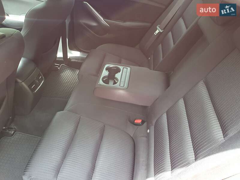 Седан Mazda 6 2016 в Киеве