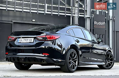 Седан Mazda 6 2014 в 