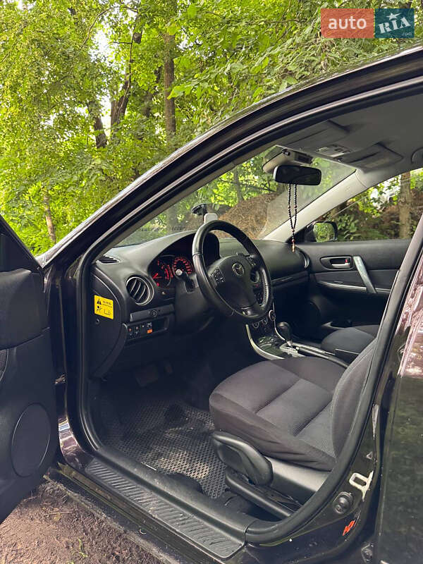 Седан Mazda 6 2006 в Чернигове