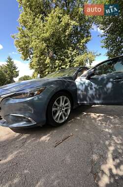Седан Mazda 6 2015 в 