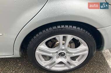 Лифтбек Mazda 6 2004 в 