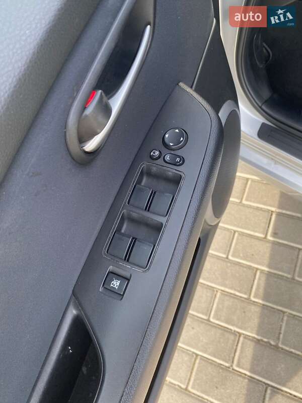 Лифтбек Mazda 6 2008 в Бучаче