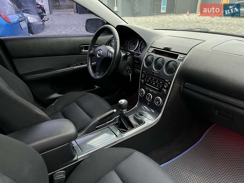Седан Mazda 6 2006 в Миколаєві