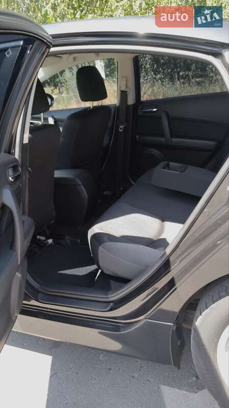 Лифтбек Mazda 6 2010 в Черкассах фото 15 Лифтбек Mazda 6 2010 в Черкассах