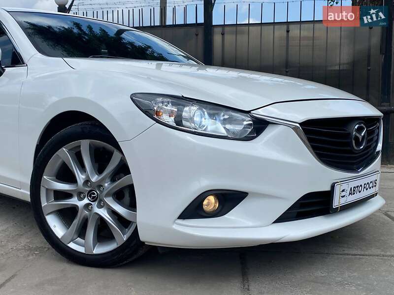 Седан Mazda 6 2014 в Киеве