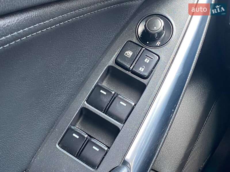 Седан Mazda 6 2014 в Киеве