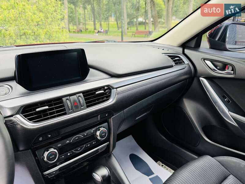 Седан Mazda 6 2017 в Киеве