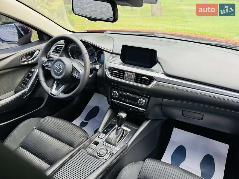 Седан Mazda 6 2017 в Киеве