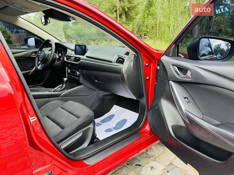 Седан Mazda 6 2017 в Киеве