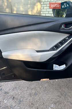 Седан Mazda 6 2015 в 