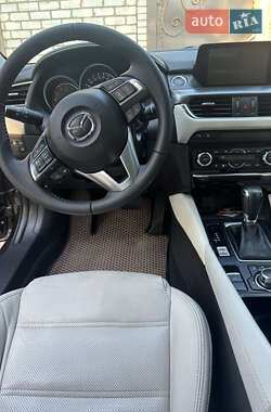 Седан Mazda 6 2015 в 