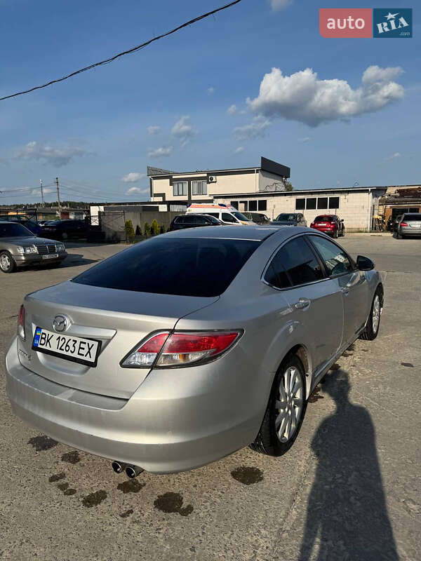 Седан Mazda 6 2011 в Вараше