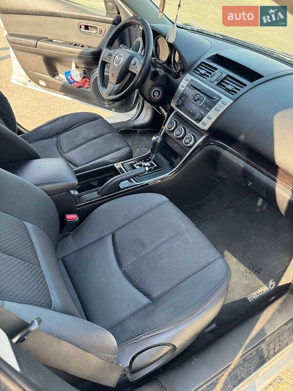 Седан Mazda 6 2011 в Вараше