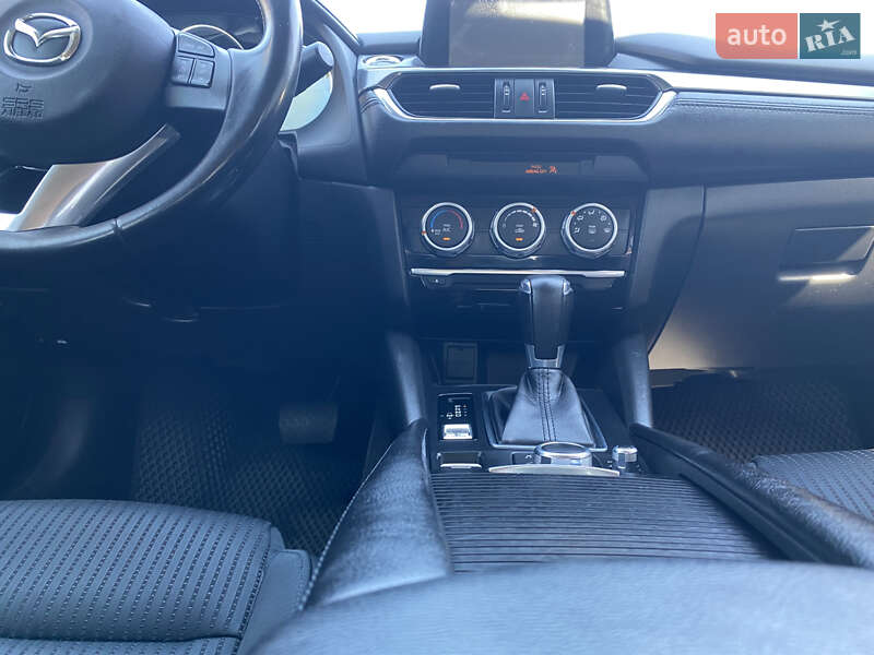 Седан Mazda 6 2015 в Полтаве