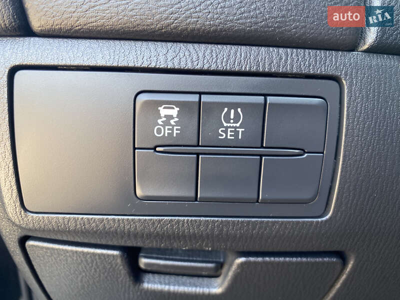 Седан Mazda 6 2015 в Полтаве