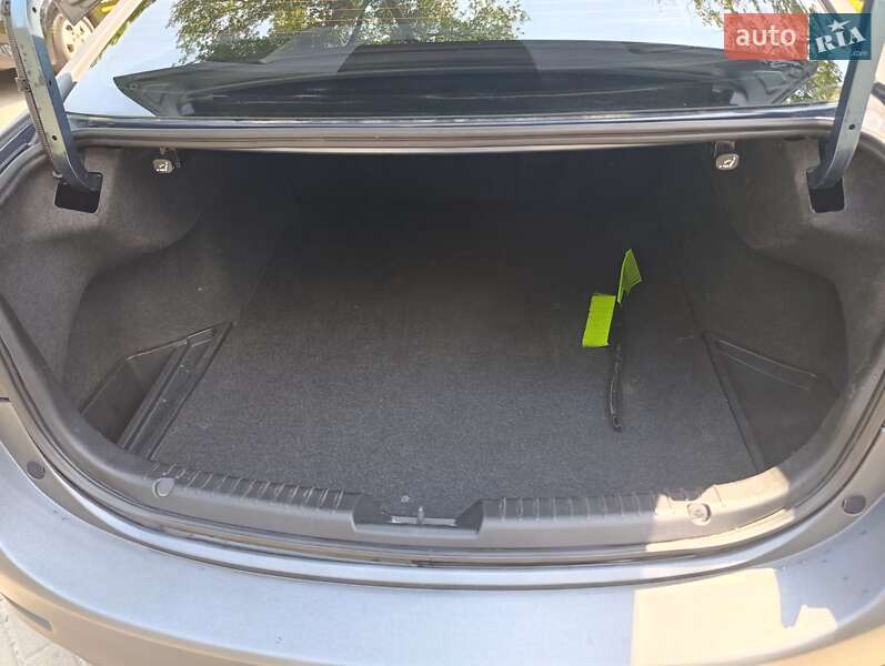 Седан Mazda 6 2013 в Киеве