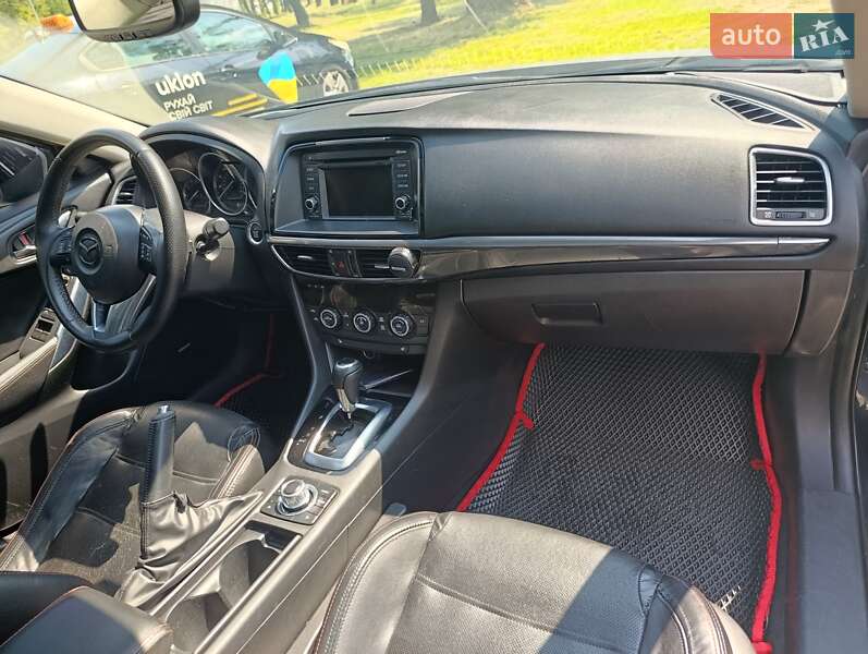 Седан Mazda 6 2013 в Киеве