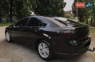 Седан Mazda 6 2008 в Волочиске