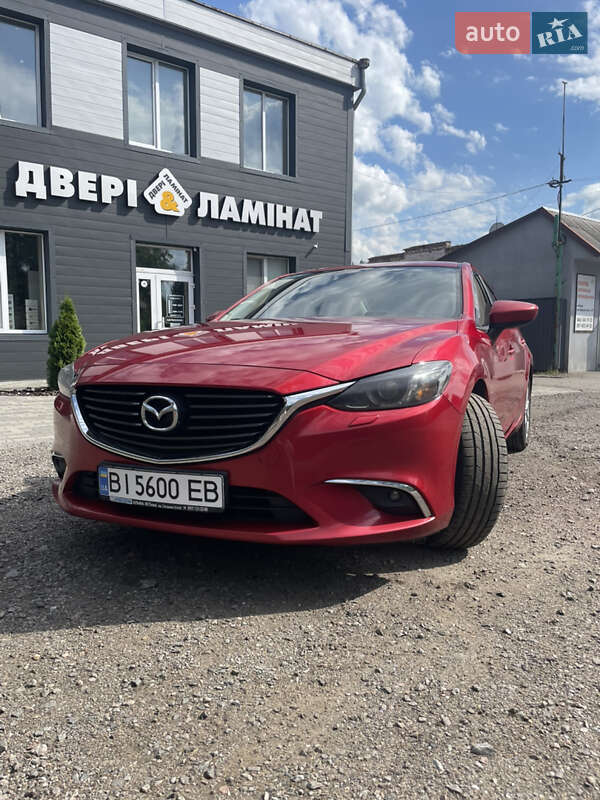 Седан Mazda 6 2015 в Хороле