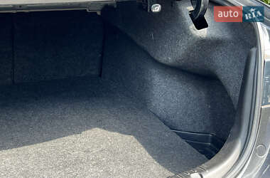 Седан Mazda 6 2013 в 
