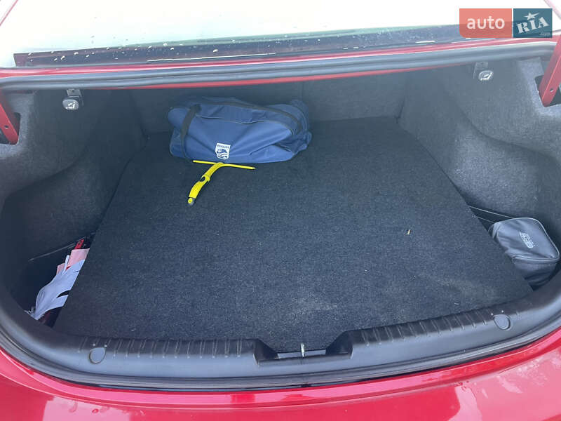 Седан Mazda 6 2014 в Киеве