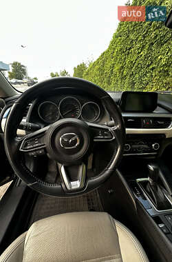 Седан Mazda 6 2017 в 