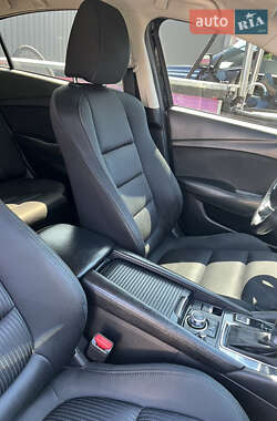 Седан Mazda 6 2015 в 