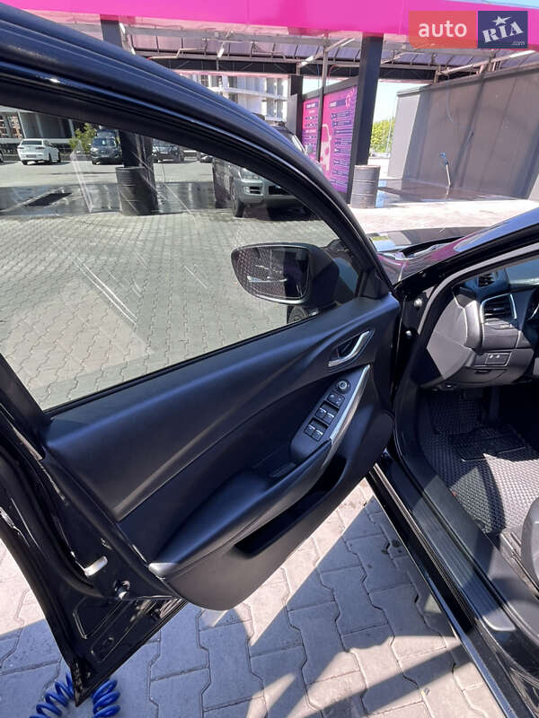 Седан Mazda 6 2015 в Львове