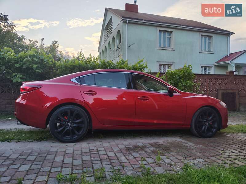 Седан Mazda 6 2013 в Ровно