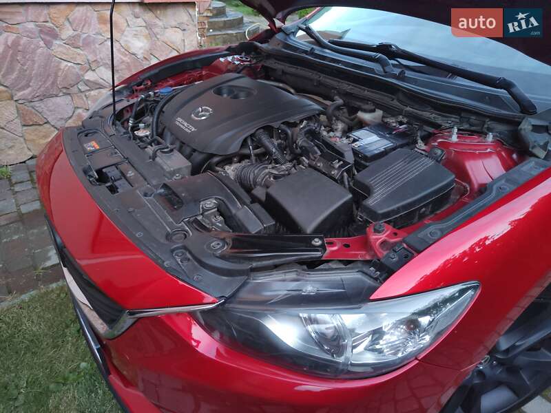 Седан Mazda 6 2013 в Ровно