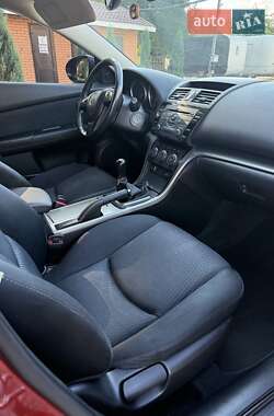 Седан Mazda 6 2011 в 