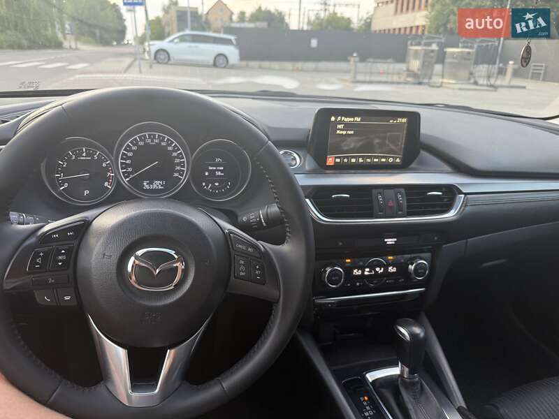 Седан Mazda 6 2016 в Львове
