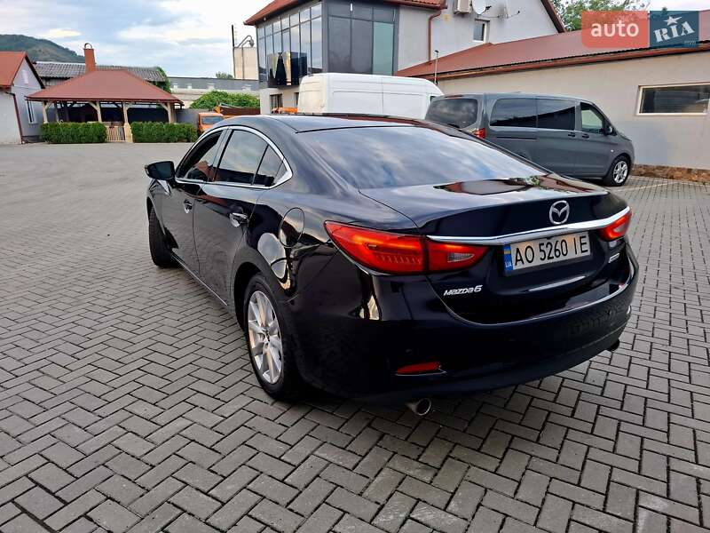 Седан Mazda 6 2014 в Мукачево
