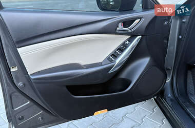 Седан Mazda 6 2016 в 