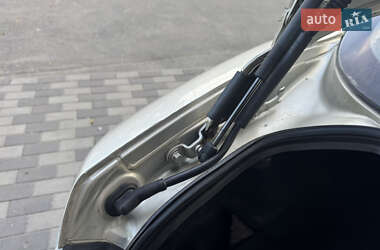 Седан Mazda 6 2004 в 