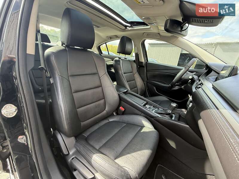 Седан Mazda 6 2017 в Львове