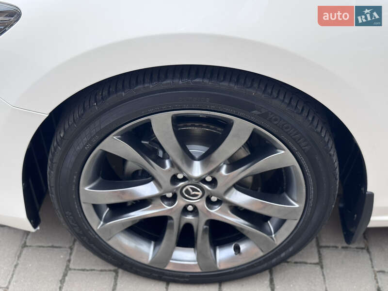Седан Mazda 6 2016 в Киеве