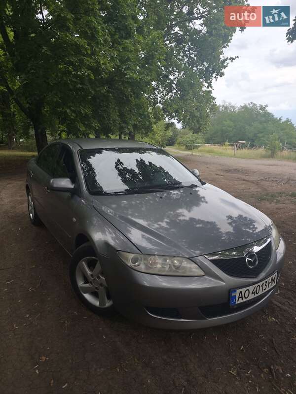 Седан Mazda 6 2004 в Чугуеве