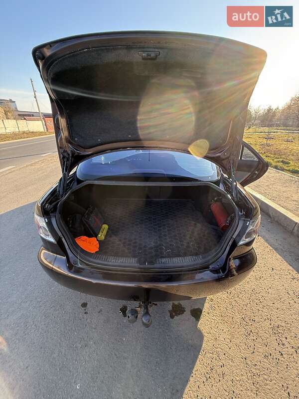 Седан Mazda 6 2005 в Вознесенске